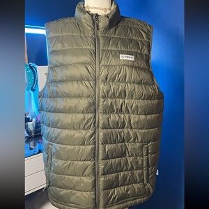 Magellan Outdoors Olive Vest